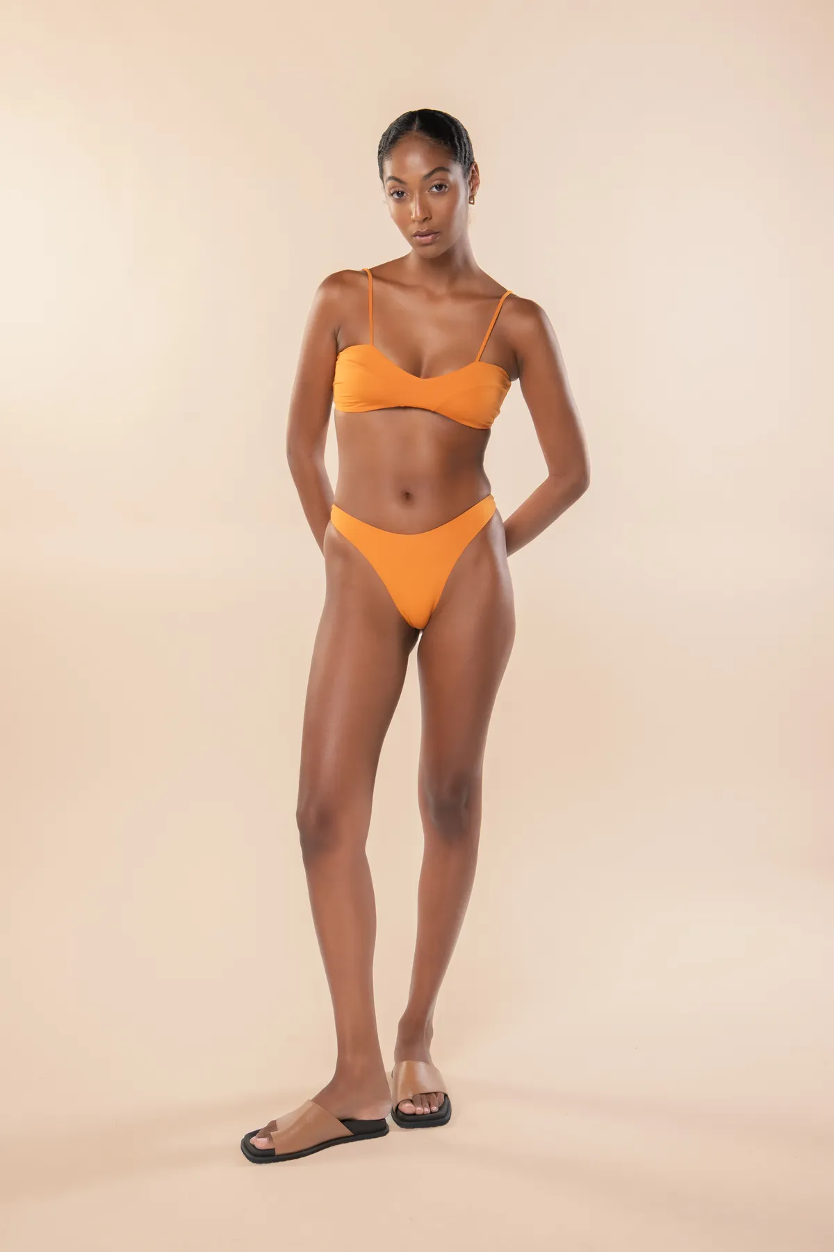 calcinha-nicole-laranja-poente-capa