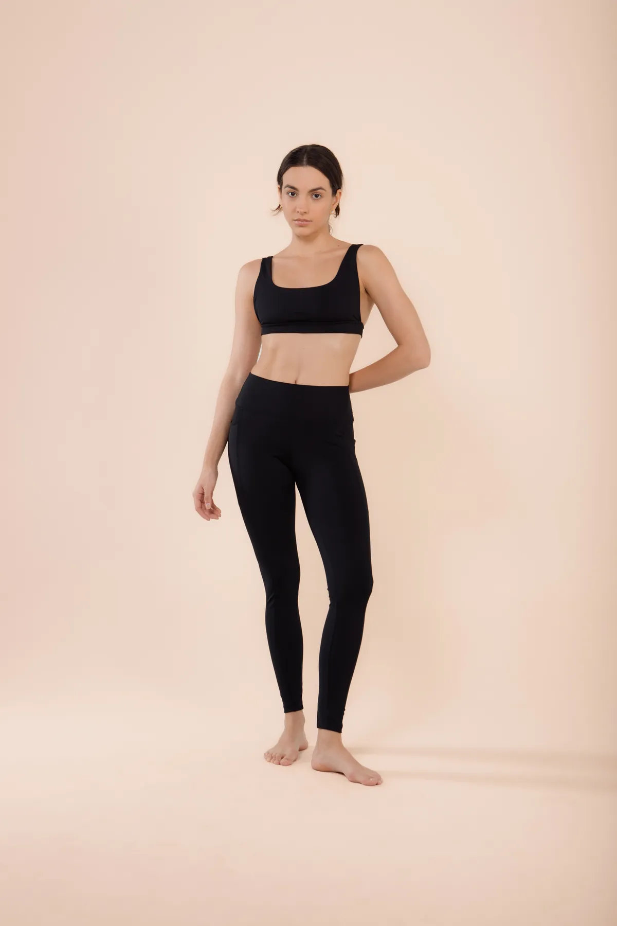 legging-bolsos-active-preto-capa